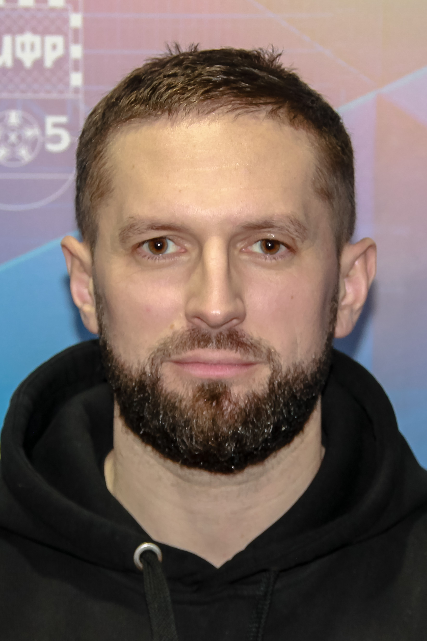 Дайнес  Виталий Андреевич